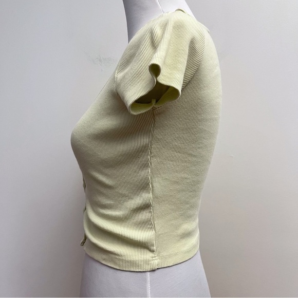 Brandy Melville Light Green Ribbed Button Up Cropped Short Sleeve Henley - Picture 5 of 8